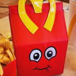 Bolsa Vinipiel en forma de Cajita Feliz