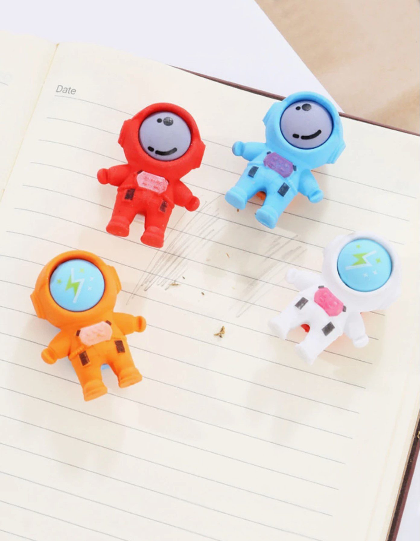 Pack De 24 Borradores Miniatura Con Forma De Astronauta – Gomas Divertidas Para Estudiantes Y Regalos Escolares