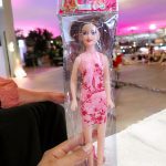 Juguete de Muñeca Articulada con Ropa de Tela