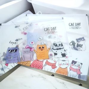 Folder Plastificado con Cierre Ziploc Tamaño Carta Cat Day
