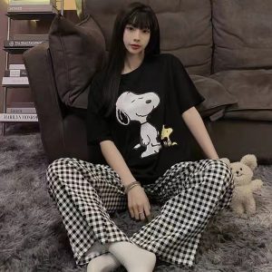 Conjunto de Pijama 2 Piezas Pantalón y Playera Diseño Snoopy