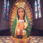 Figura Artesanal de Cerámica Virgen de Guadalupe Pila 30cm