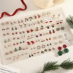 Par de Aretes Chicos Diseños Navidad Aleación