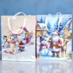Bolsa de Regalo Mediana Navideña Santa y Oso Polar Tonos Azul/Nude
