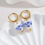 Pendientes de Aro "Blue Blossom" – Corazones de Porcelana y Oro Acero Inoxidable