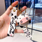 Llavero "Cute Cow" de Silicona – Accesorio Kawaii con Correa de Diseño