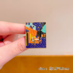 Pin Metálico "Terraza de café por la noche" 43784220