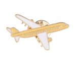 Pin de Avión Vintage - Elegancia en tu Solapa 48448190
