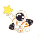 Pin Metálico Astronauta y Estrella del Deseo 31341662