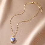 Collar de Acero Inoxidable con Dije de Corazón Floral - Estilo Porcelana Vintage