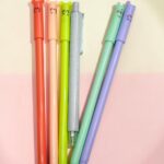 Pack con 5 Plumas diseños Gato + 1 Retractil colores Pastel