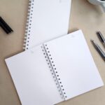 Libreta Minimalist A5 – Portada Transparente Espiral 100 Hojas de Puntos