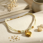 Golden Heart Choker: Gargantilla Artesanal Blanca y Dorada ✨🤍
