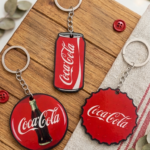 ¡Destapa la felicidad! Llaveros MDF de Colección Coca-Cola Retro 🥤✨