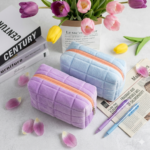 Cosmetiquera/ Lapicera de Felpa Cuadriculada - Estilo Coreano