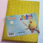 Paquete de 10 Piezas de Foami Escarchado Color Dorado Tamaño Carta Titiko